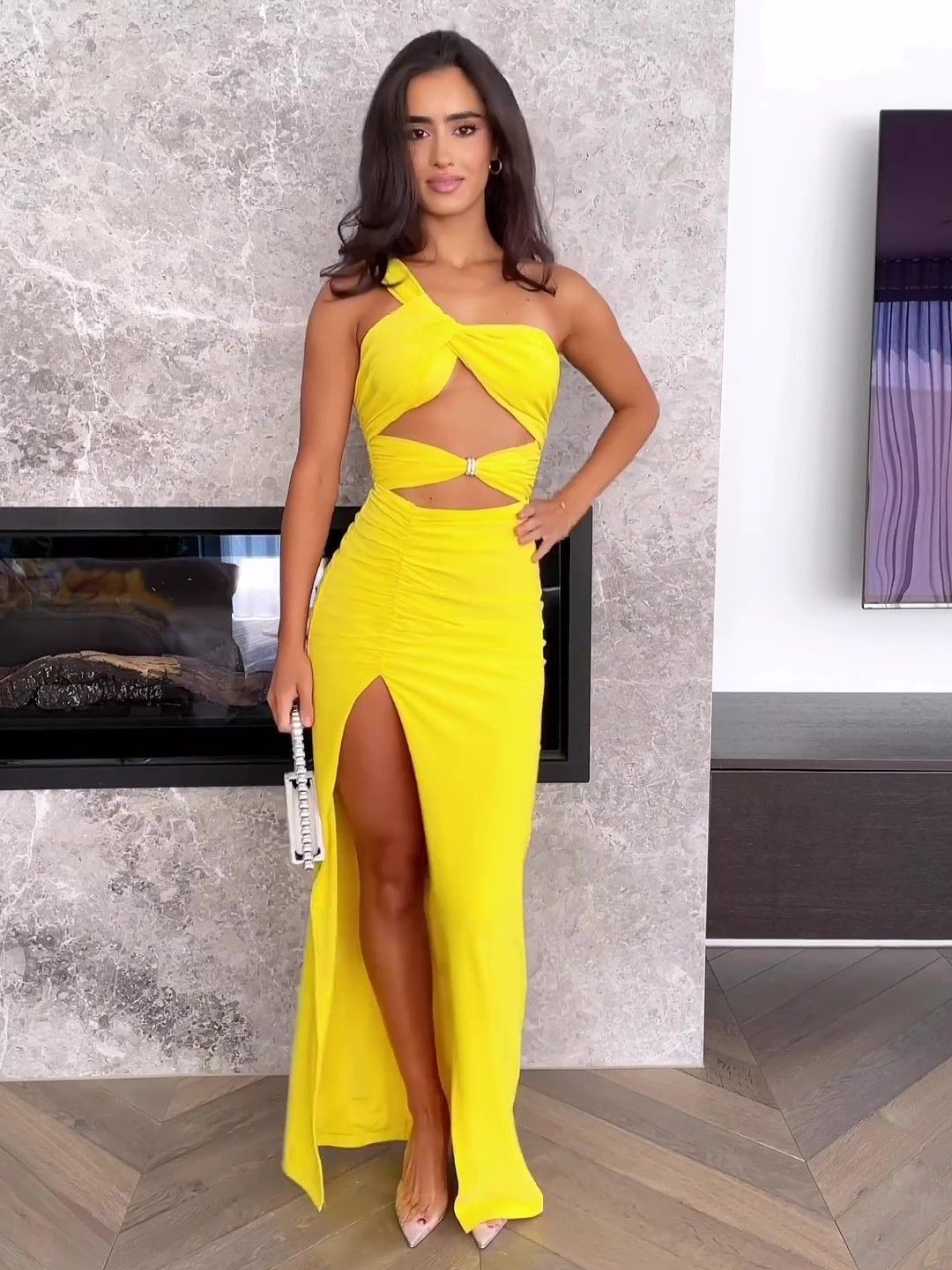 Robe longue asymétrique découpée pour femme, idéale pour les vacances et les soirées